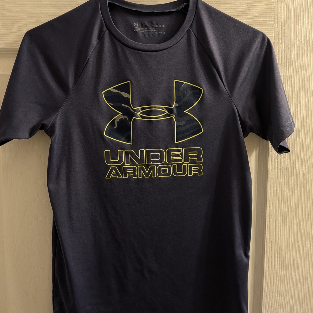 Under Armour Youth Large Dark Gray Tee with Yellow Logo